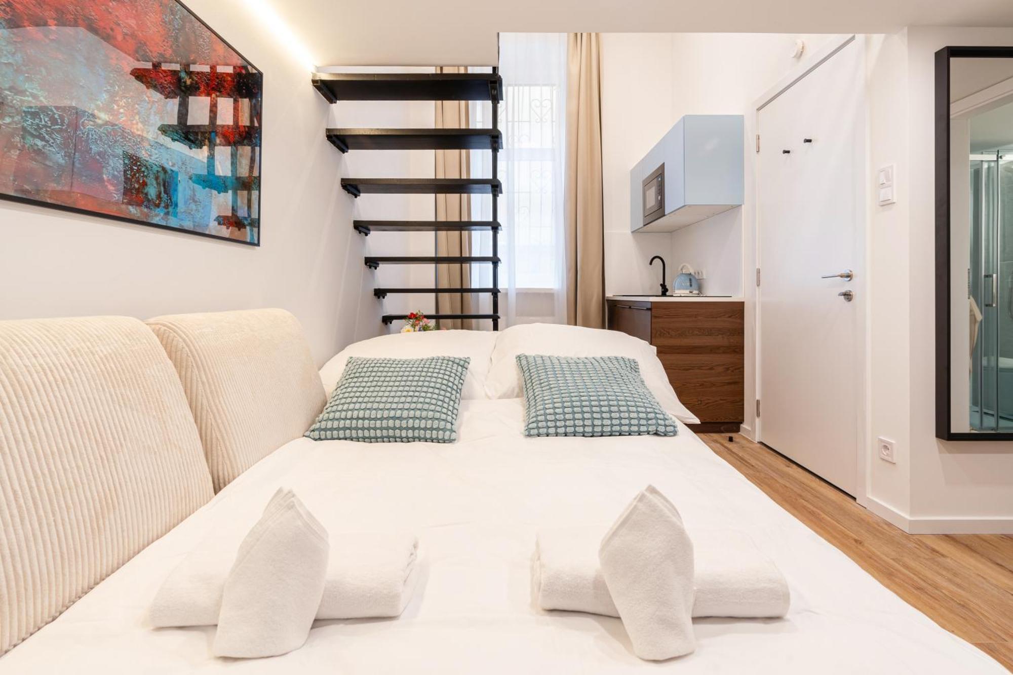 Dob 70 - Boutique Apartments, Location By Bqa