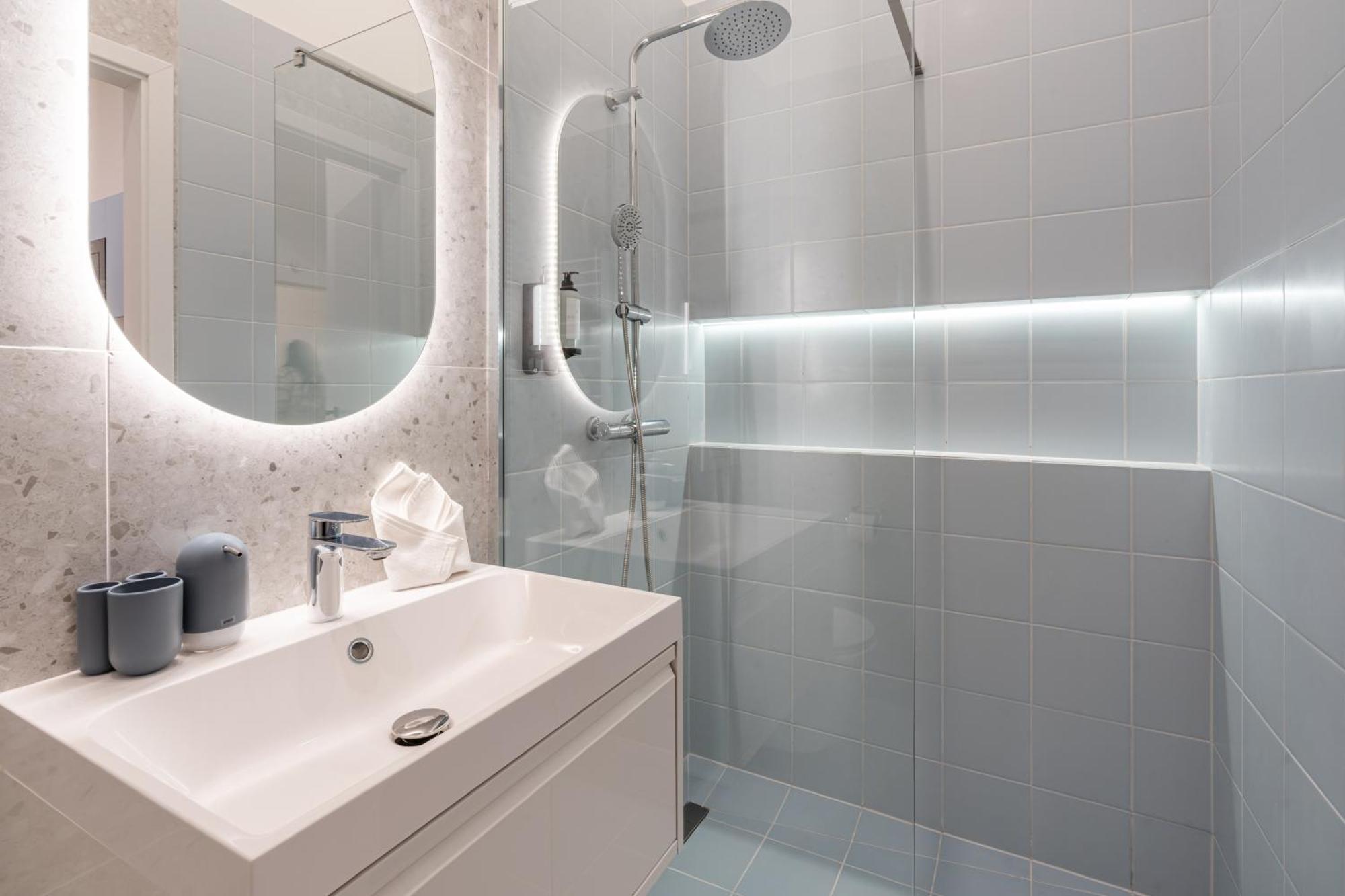 Dob 70 - Boutique Apartments, Location By Bqa Apartment